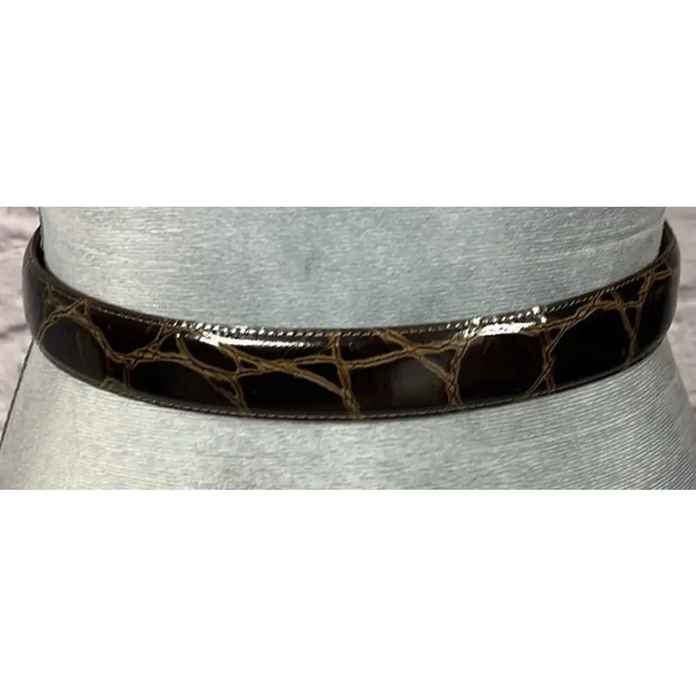 Vintage Made in USA 90’s Embossed Leather and  Gold Women's Belt